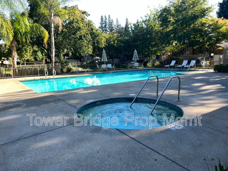 1973 Discovery Village Ln - Photo 3 of 29