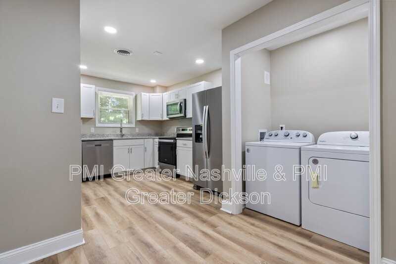 201 Sylvis St #8 - Photo 6 of 10