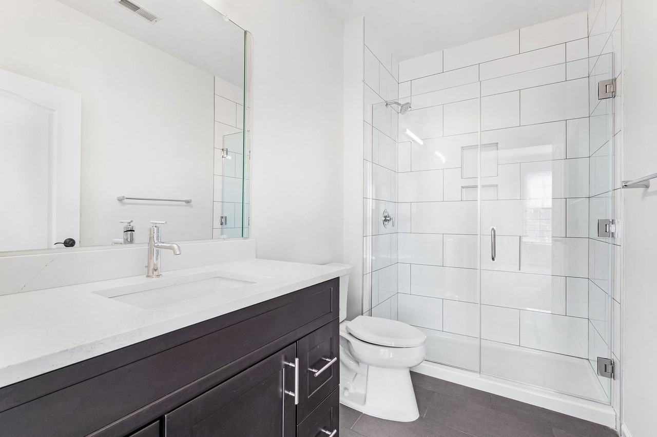 BELLCLAIRE, LLC - Photo 6 of 10