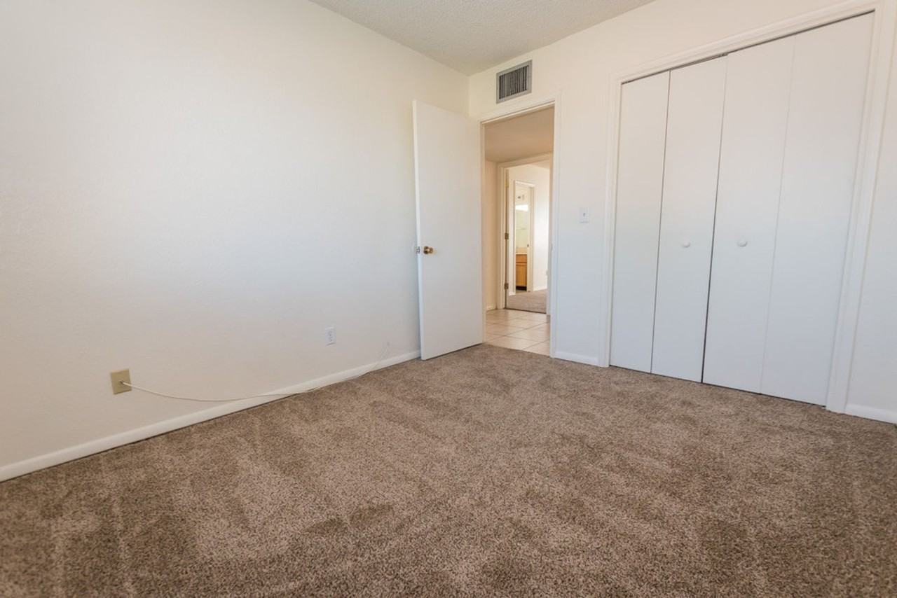 1210 E Tacoma St - Photo 2 of 43