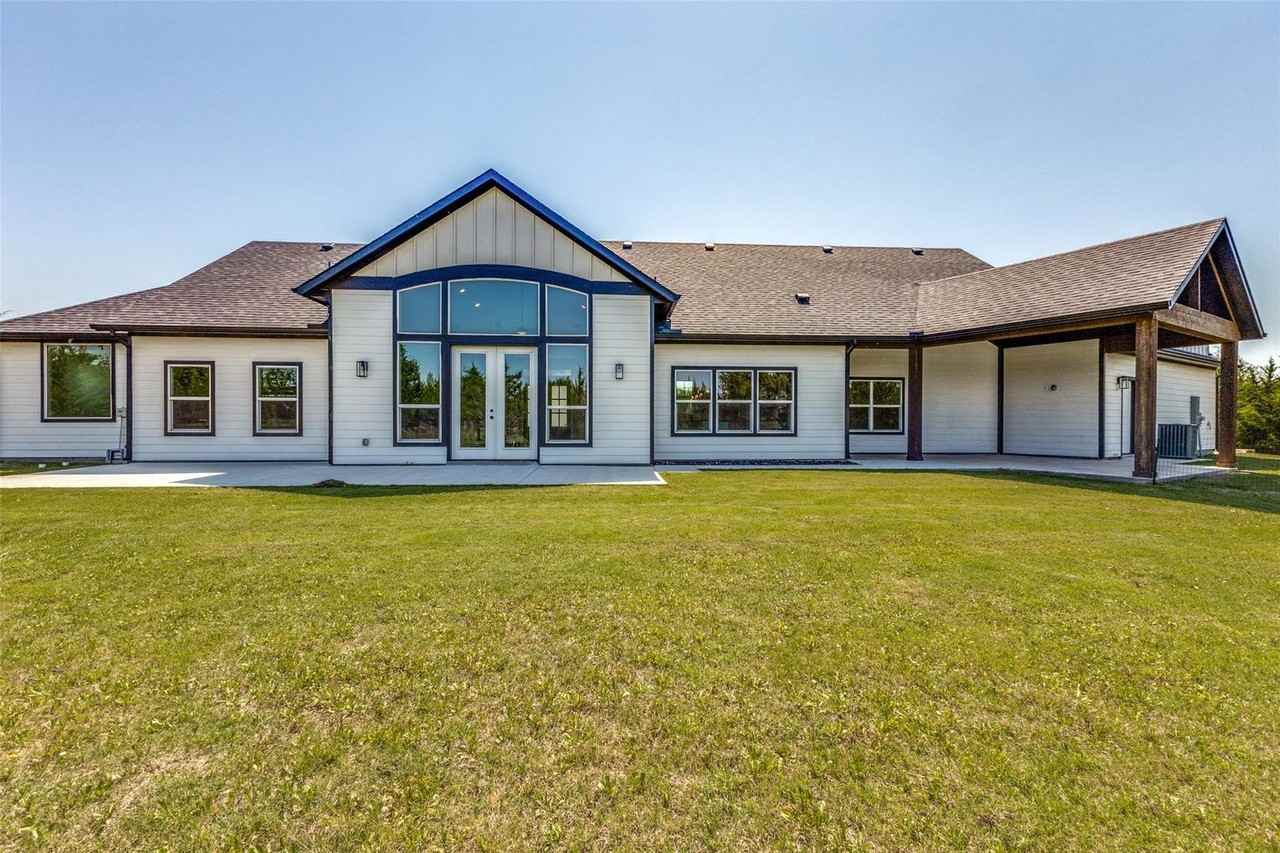 2335 Providence Way - Photo 2 of 20