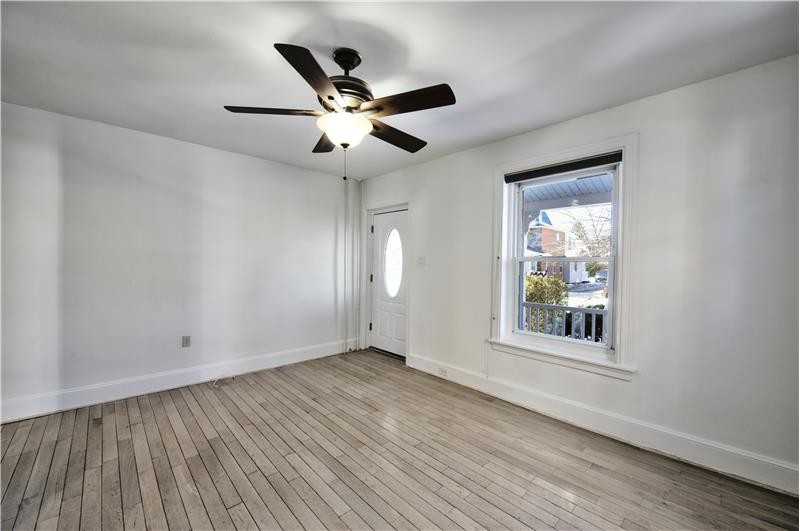 827 Aubrey Ave - Photo 3 of 26