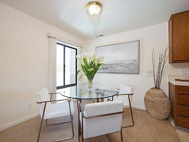 461 Pine Ave #35 - Photo 3 of 14