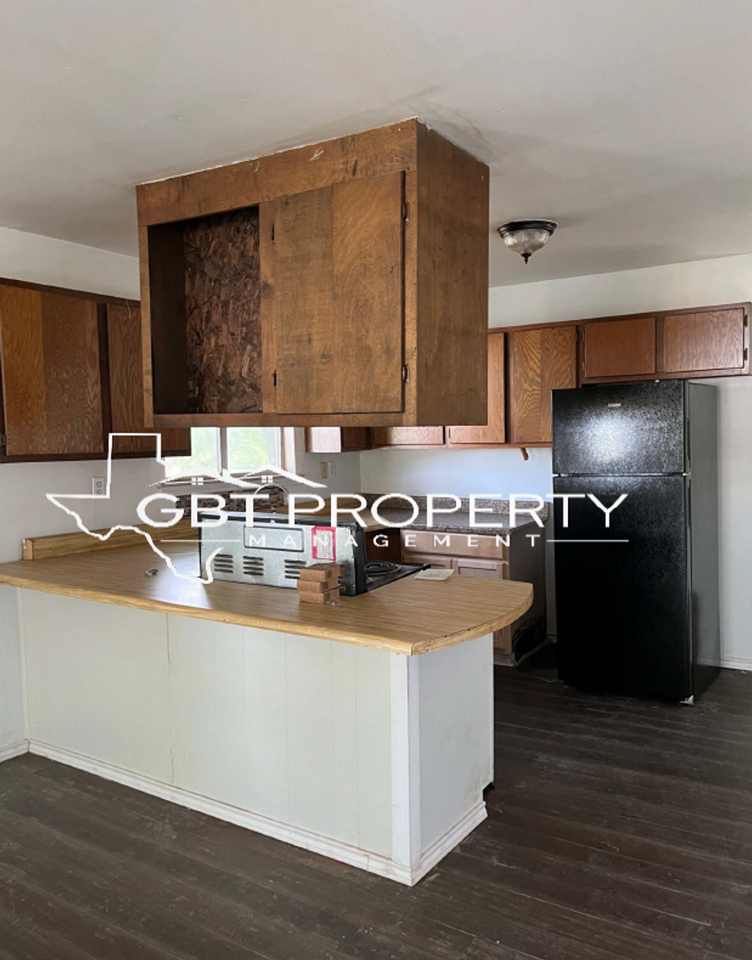 5422 Arizona Trl - Photo 2 of 9