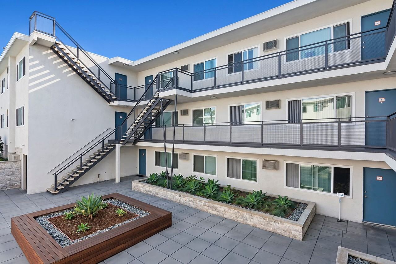 Mission Pointe Apartment Homes - Photo 6 of 7