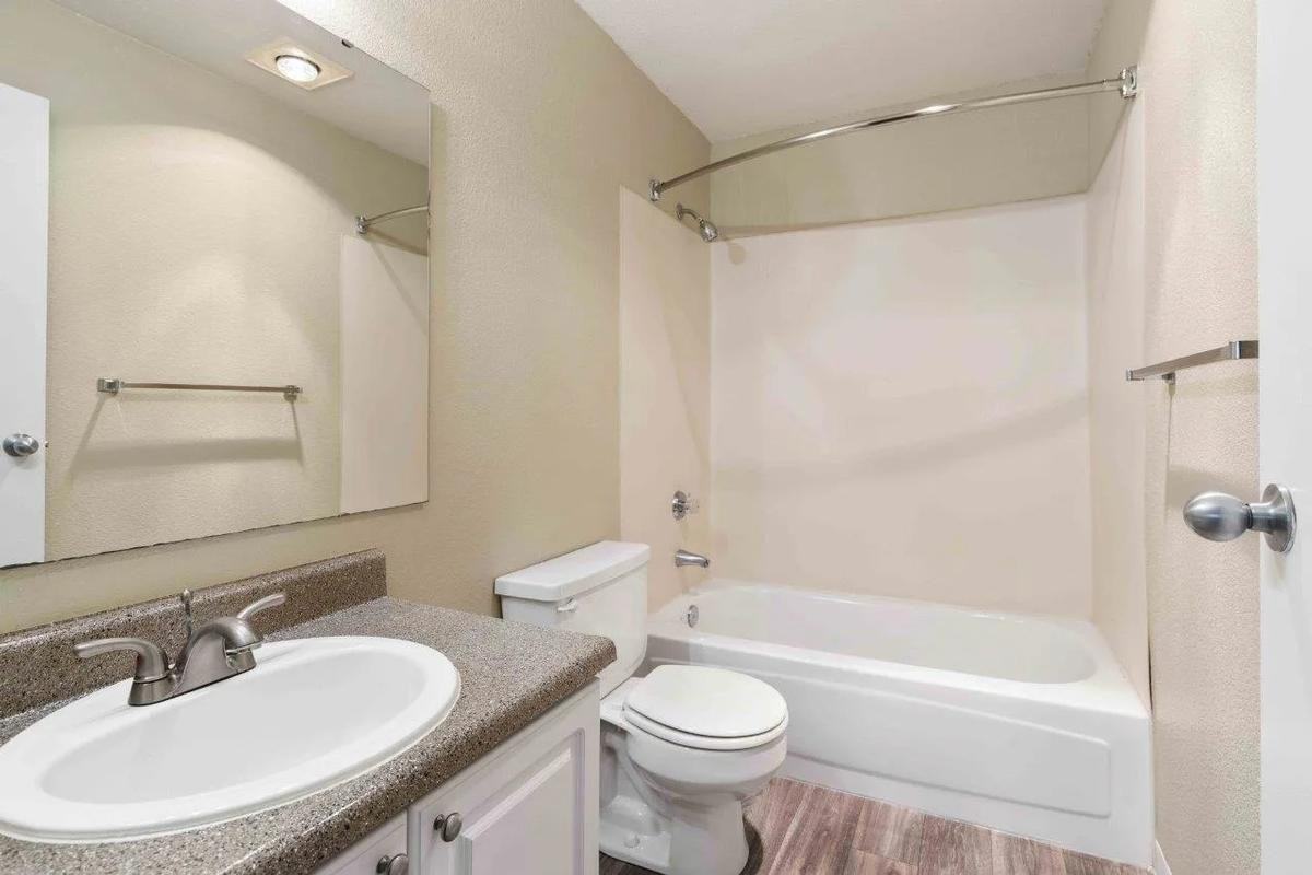 11812 E Gibson Rd - Photo 2 of 18