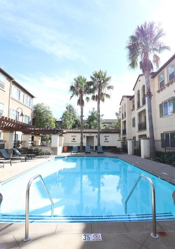 1000 Indigo Pl - Photo 2 of 34