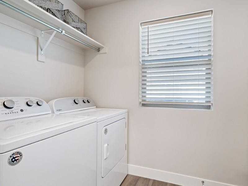 157 E 2225 N - Photo 2 of 26