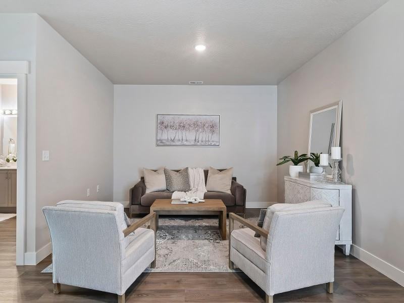 157 E 2225 N - Photo 7 of 26