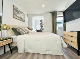 featured image of Dekalb Ave & Vanderbilt Ave #689