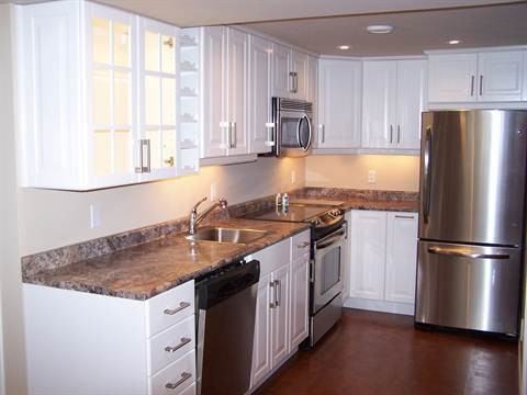 53 Howard Cres - Photo 3 of 19