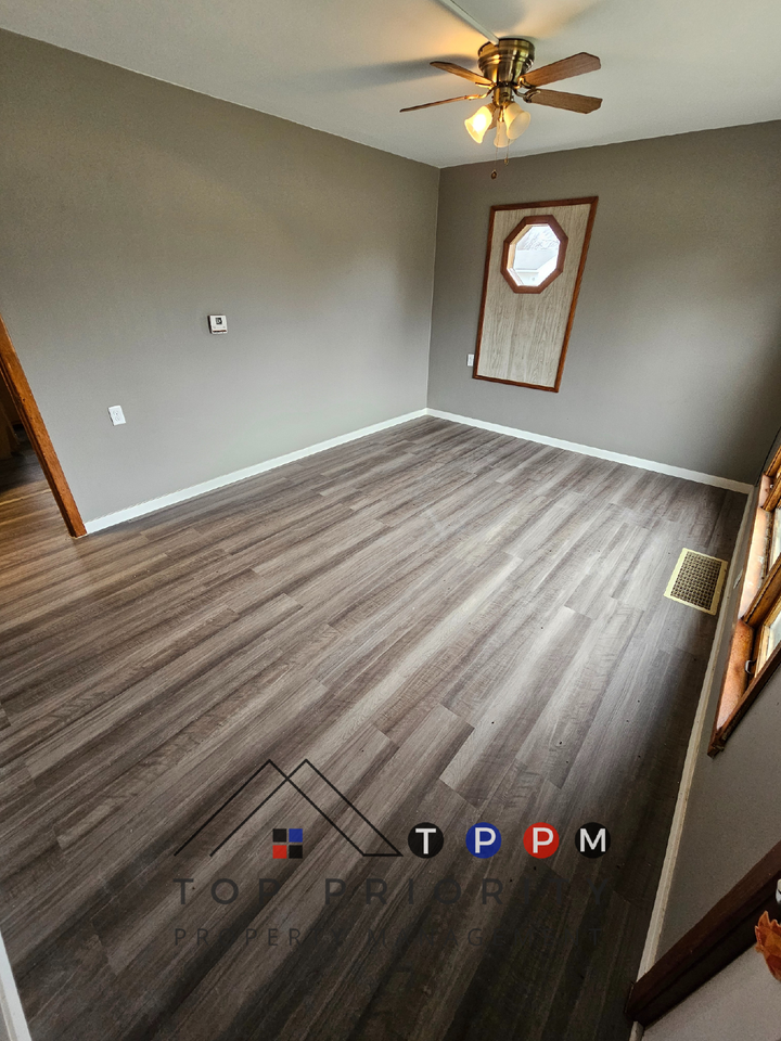 1613 Missouri Ave - Photo 2 of 14