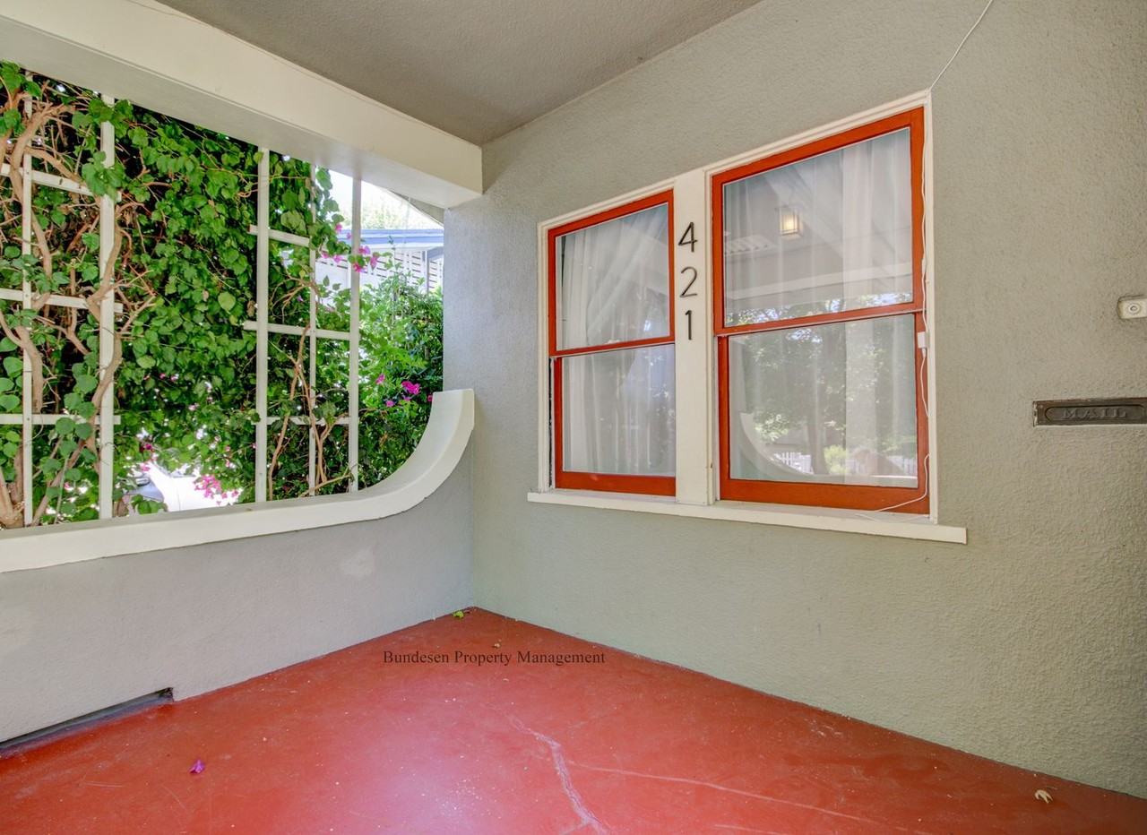 421 421 Lincoln Street - Lease Pending - Photo 3 of 22