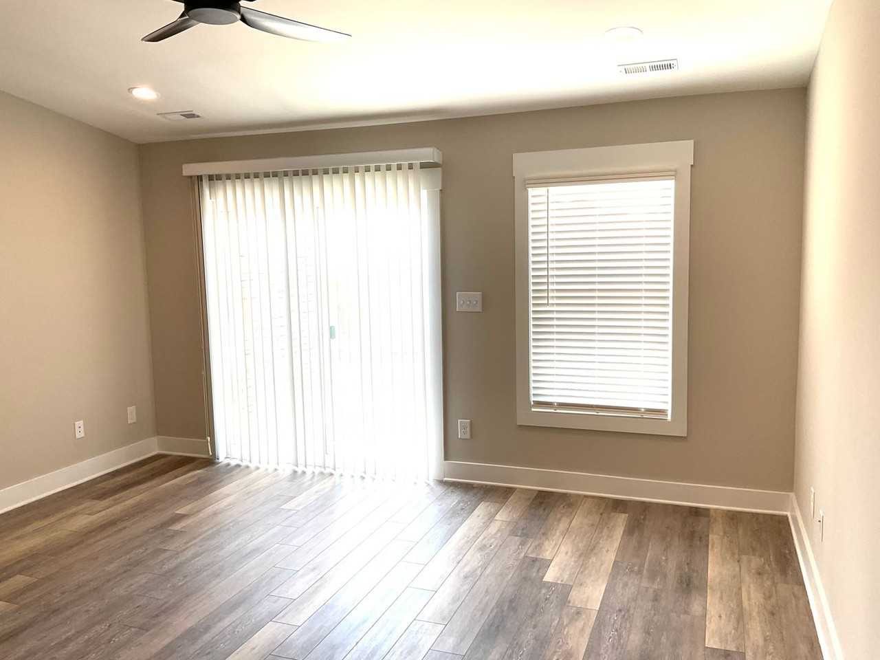 904 E Pine St - Photo 2 of 28