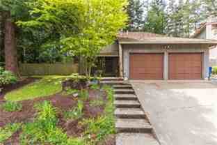 823 Sw Castilian Dr - Photo 1 of 1