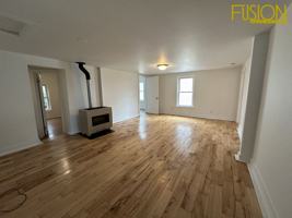 featured image of 340 Manhattan Dr