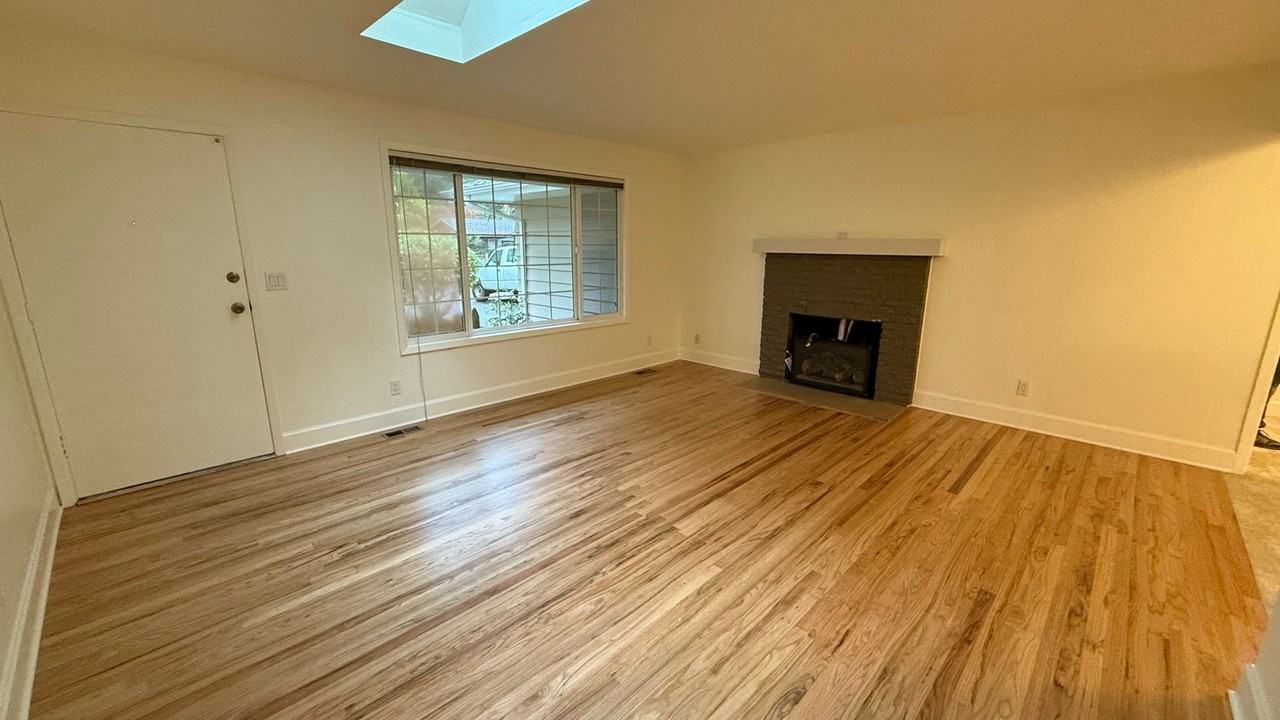 16470 Mellon Ave - Photo 2 of 30