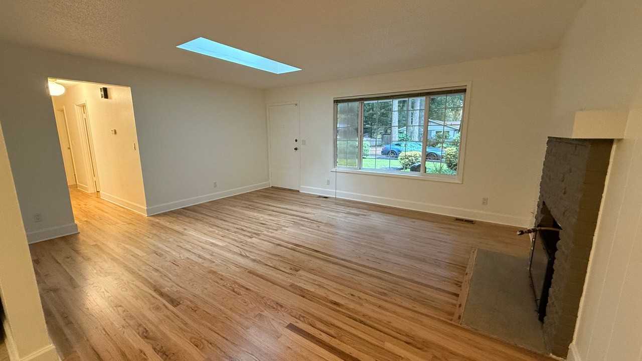 16470 Mellon Ave - Photo 4 of 30