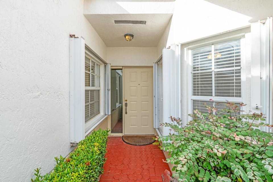 6069 Heliconia Rd #6069 - Photo 2 of 31