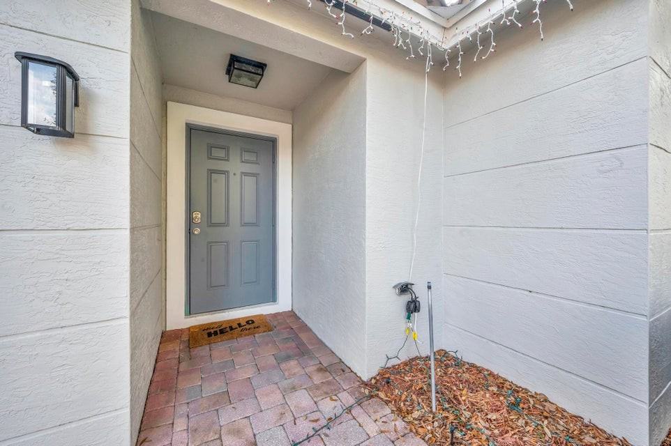 4856 Se Duval Dr #NA - Photo 2 of 50
