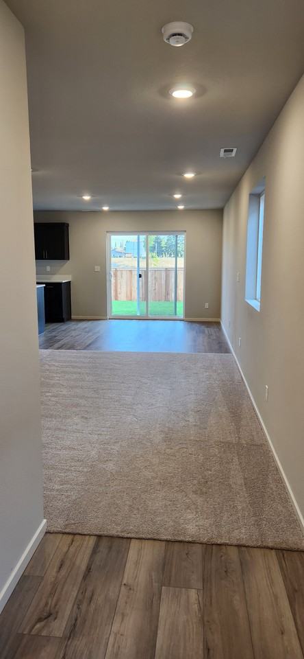 2426 Killian Spring Dr #NA - Photo 3 of 16