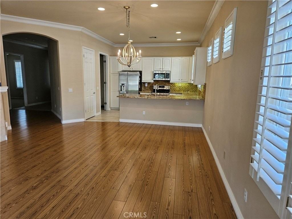 1810 Masters Dr - Photo 3 of 15
