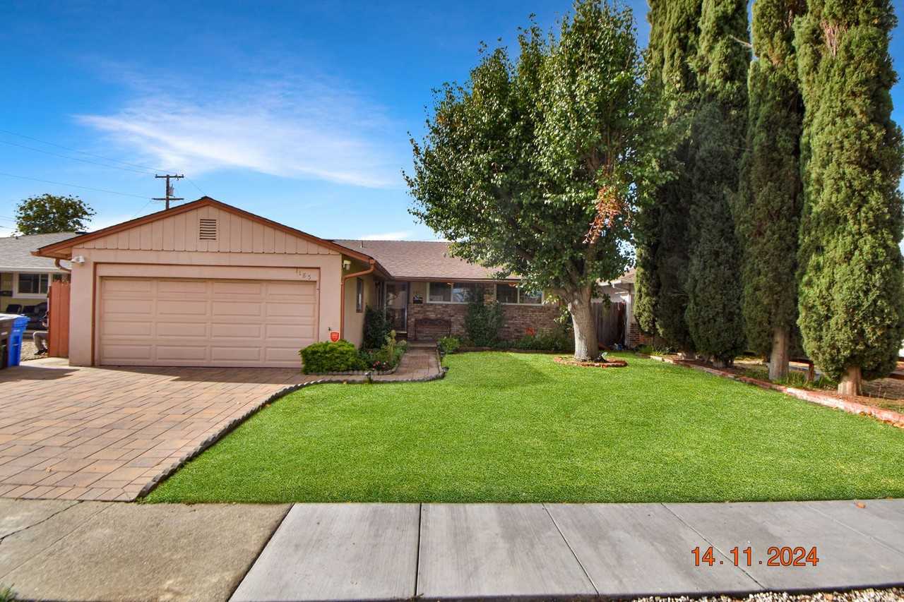 1185 Tilson Dr - Photo 2 of 29