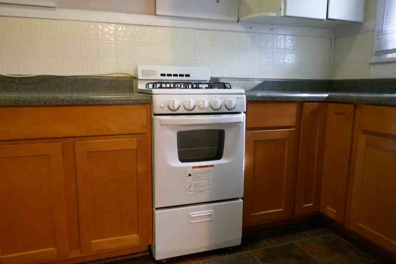 105 W Church St - Photo 2 of 6