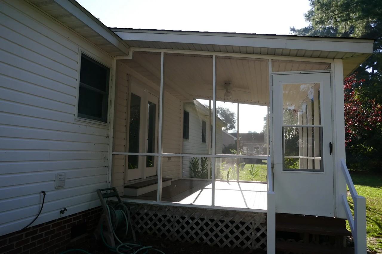 368 Country Club Rd - Photo 2 of 14