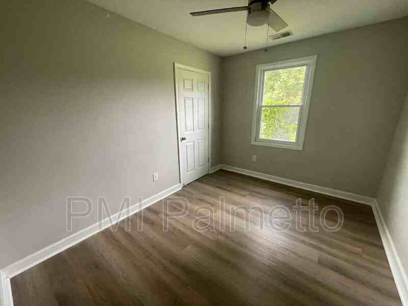 1016 Walnut St - Photo 6 of 11