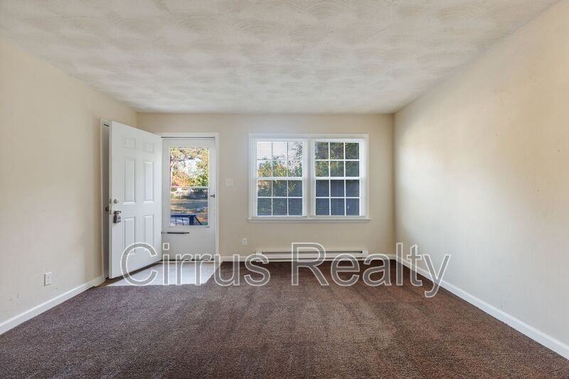 2304 Nashville Ave - Photo 4 of 20