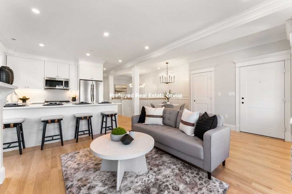 109 Ellington St #1 - Photo 3 of 15