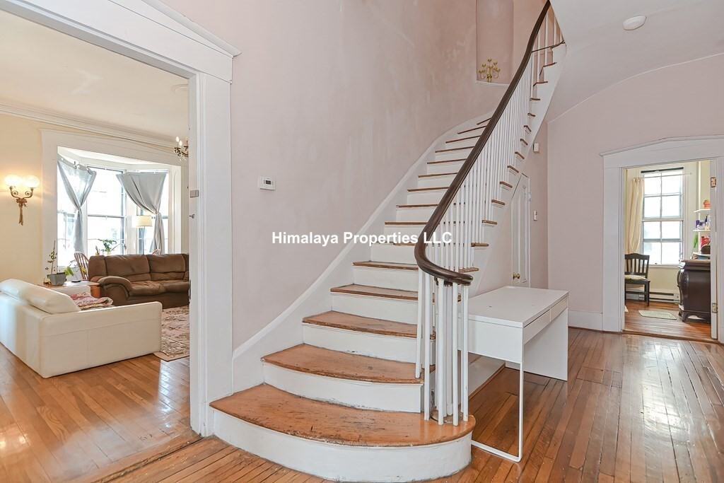 139 Hillside St #A - Photo 5 of 15