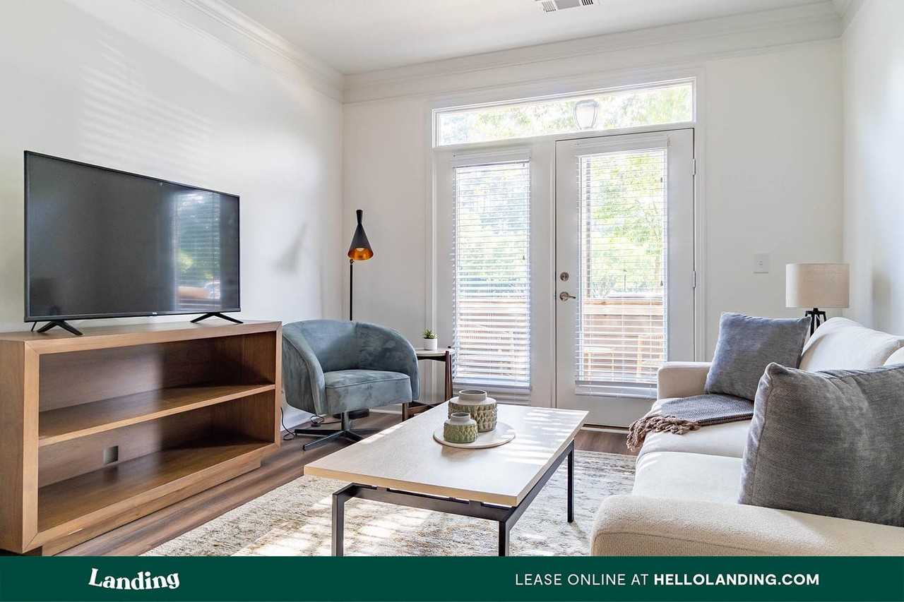 1017 Umstead Hollow PL - Photo 3 of 50