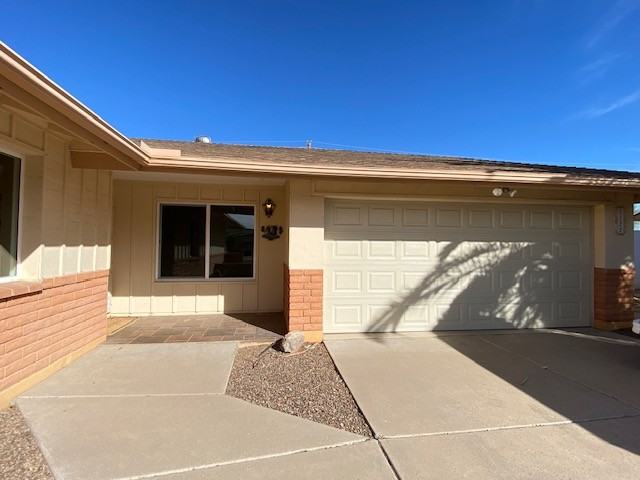 1122 E Geneva Dr - Photo 3 of 35