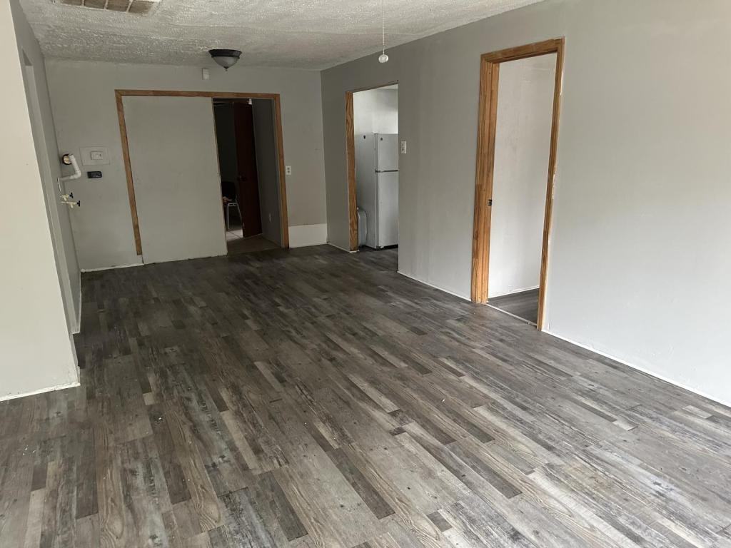 10324 Earl Drive - Photo 5 of 10