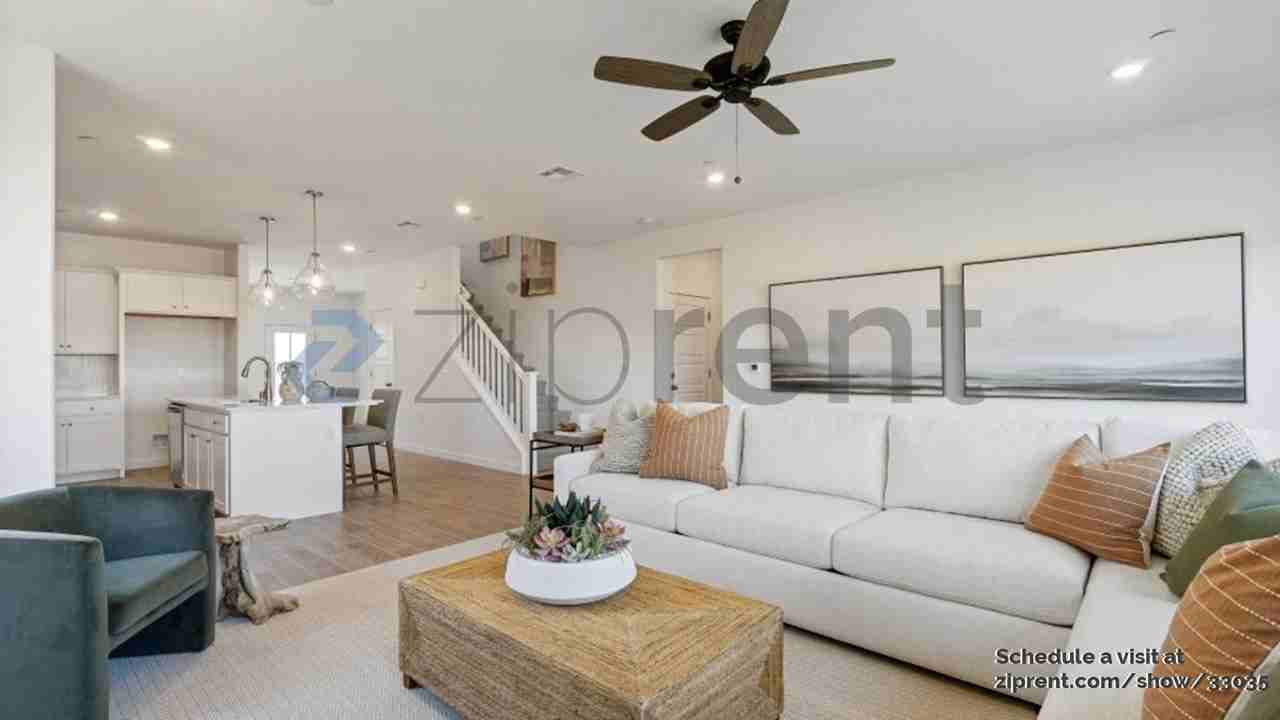 7051 W Norwich Ave - Photo 3 of 38