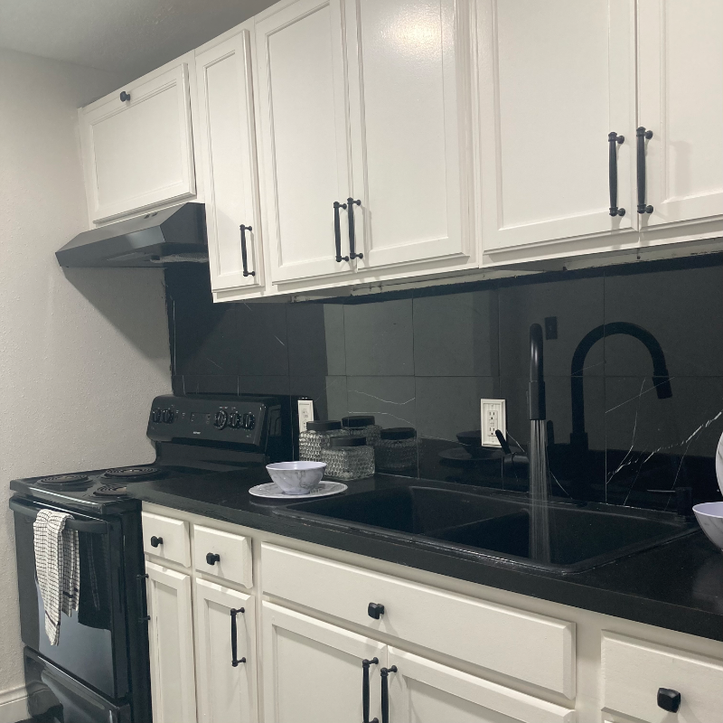 4602 Noble St #A - Photo 3 of 20