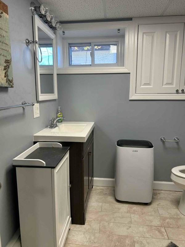 89 Lynde St - Photo 3 of 17