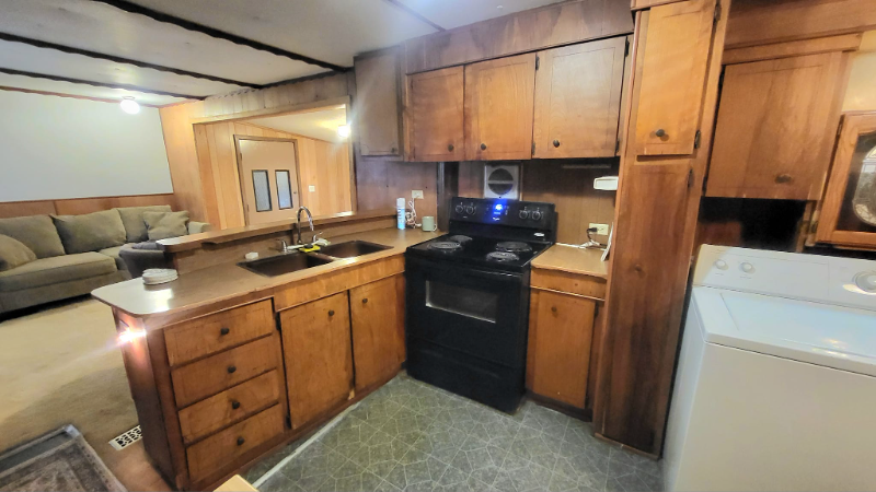 406 N Sycamore St - Photo 4 of 6