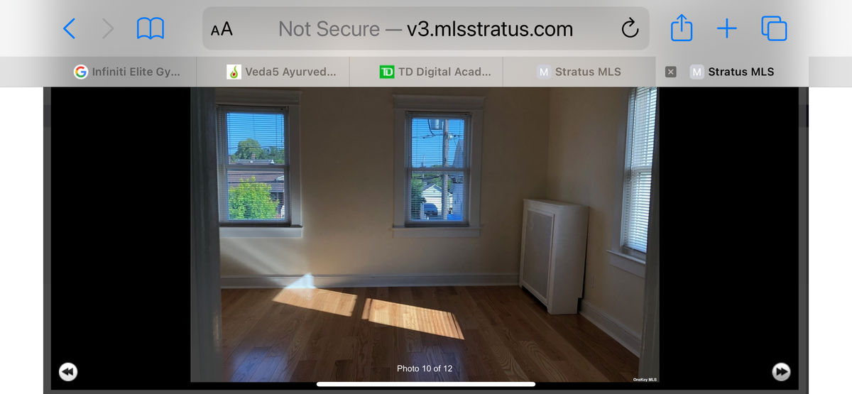 42 Lenox Ave - Photo 3 of 10