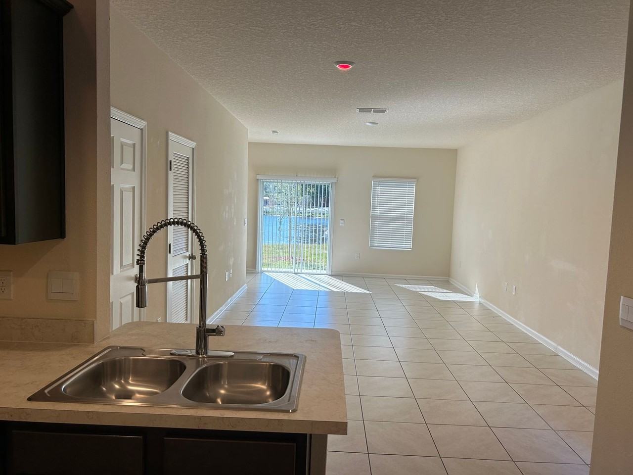 880 Observatory Pkwy - Photo 5 of 13