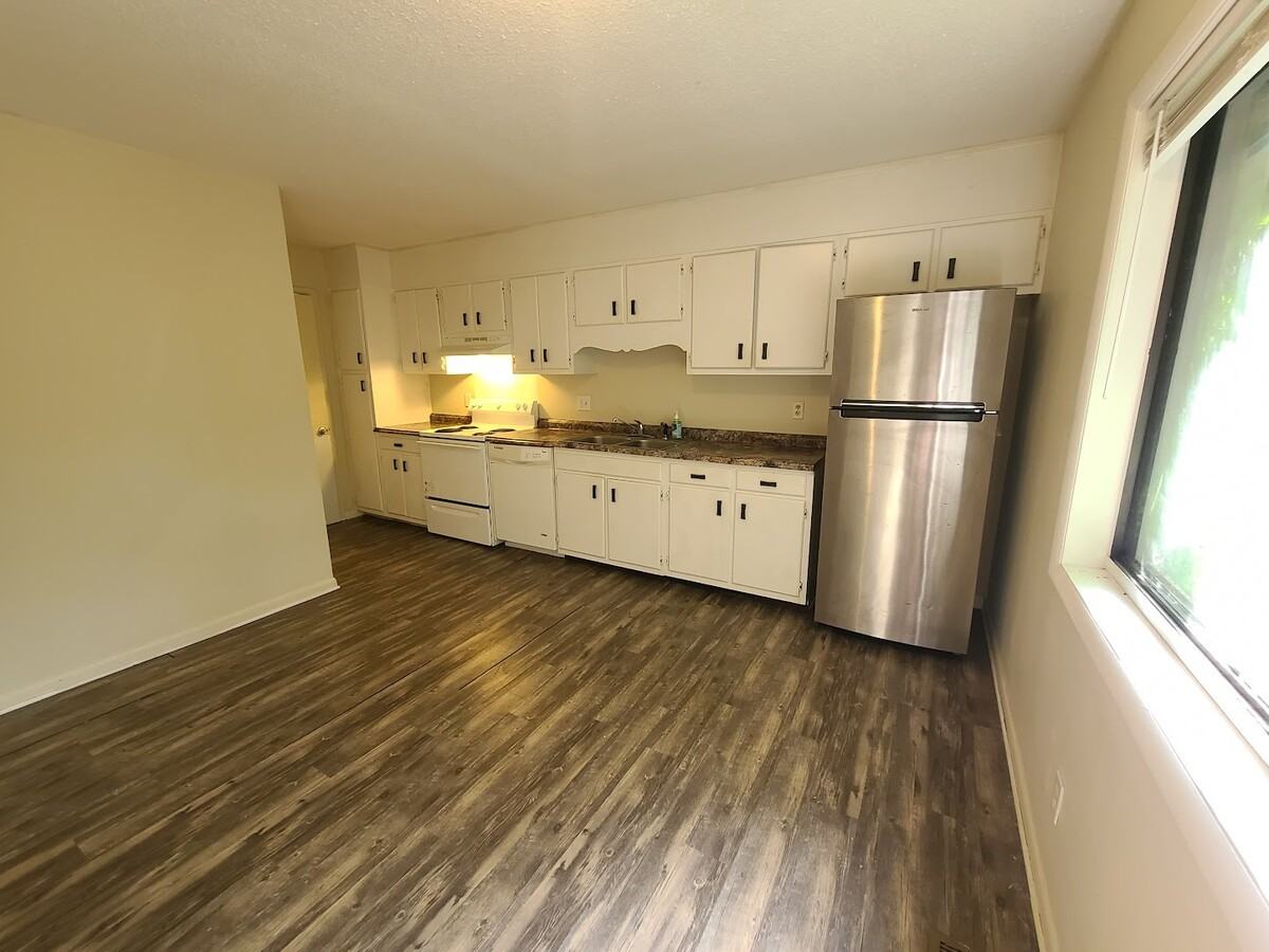 612 Platinum St #NA - Photo 5 of 28