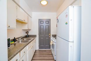 169 Holderness St Sw #171 - Photo 1 of 1