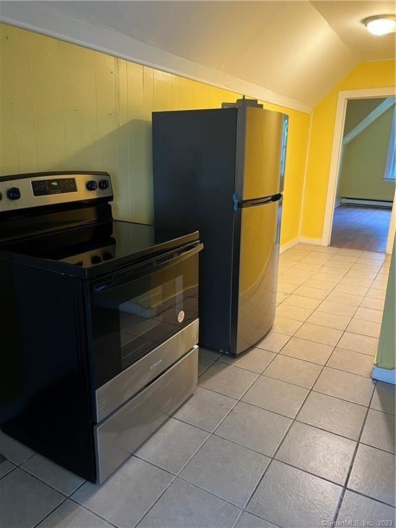 418 Shelton Ave ##3 - Photo 2 of 5