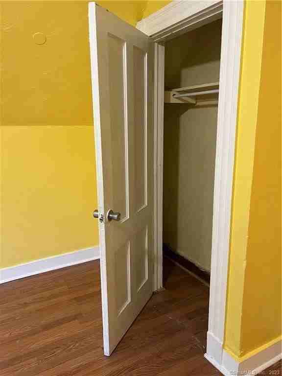 418 Shelton Ave ##3 - Photo 3 of 5