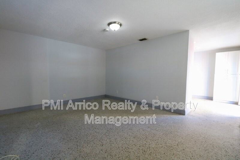 8716 N Greenwood Ave #B - Photo 3 of 12