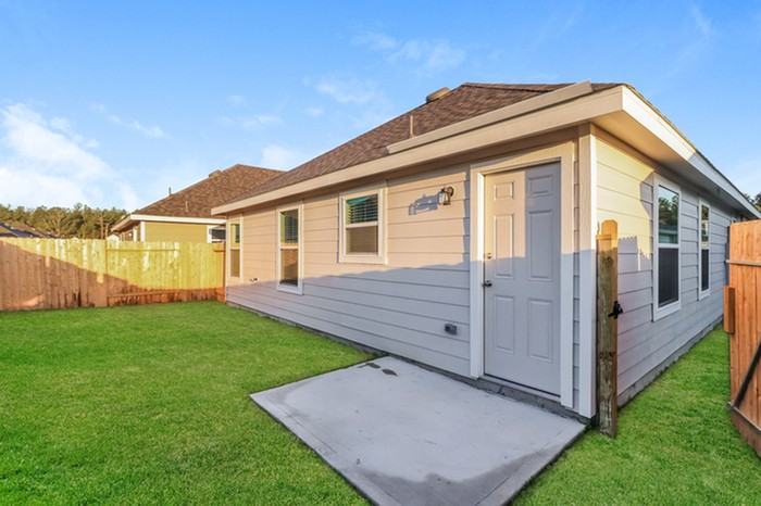 22336 Merlin St - Photo 3 of 16