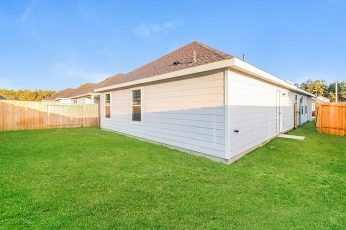 22344 Merlin St - Photo 3 of 16