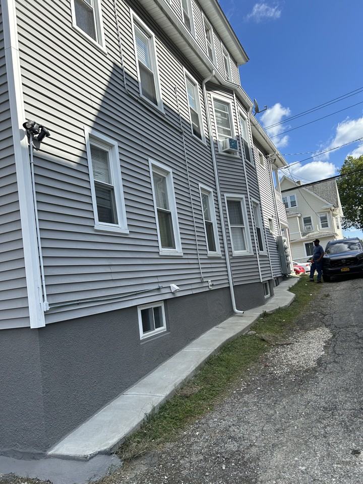 170 Taft Ave #1FL - Photo 2 of 10